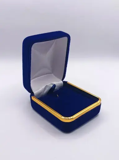 [ES-MA-MEDAZ] ESTUCHE MARINA MEDALLA AZUL TERCIOPELO BORDE METAL DORADO 55X 62X30MM